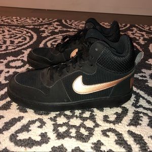 Rarely Worn Black and Rose Gold Nike Sneakers